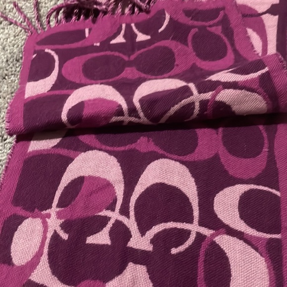 Coach scarf - Picture 4 of 4